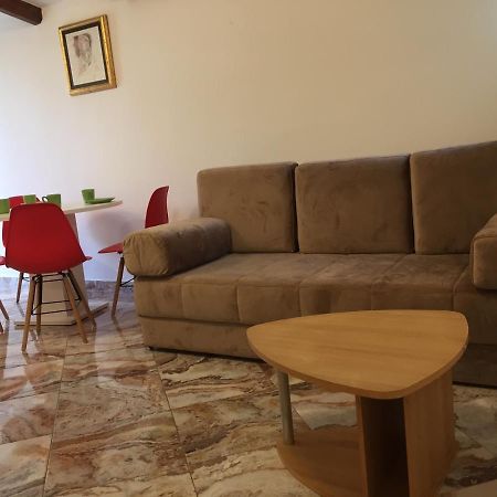 One-Bedroom Apartment, Wifi, Airco, Parking, Washing Machine, Grill メドゥリン エクステリア 写真